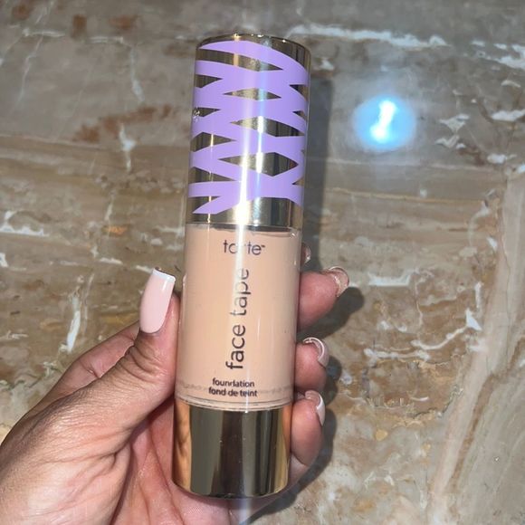 💕Tarte Face Tape Foundation 💕